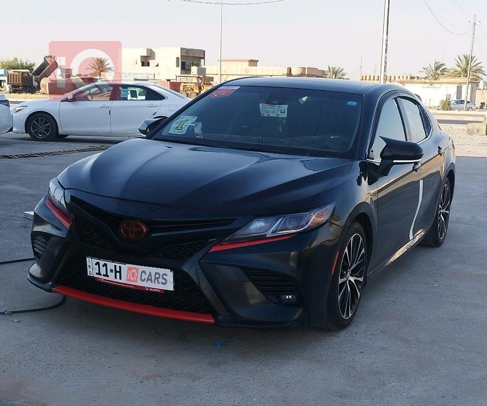 تۆیۆتا کامری